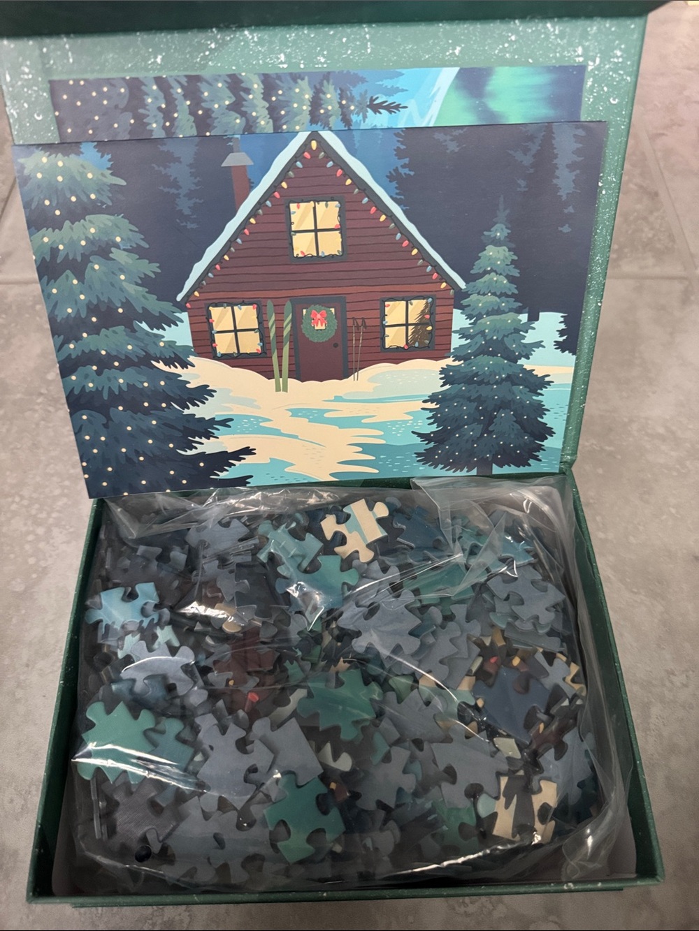 villager Green and Teal Northern Lights Cabin 500-Piece Puzzle - Picture 3 of 3